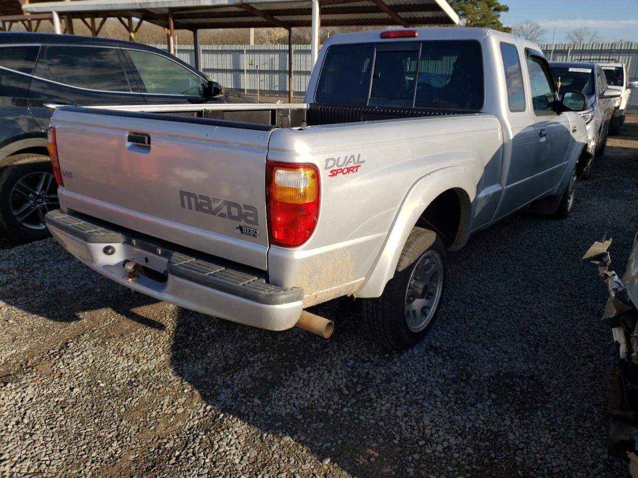 Photo 4 from auction – 2004 MAZDA B3000 CAB with VIN 4F4YR16U14TM06602