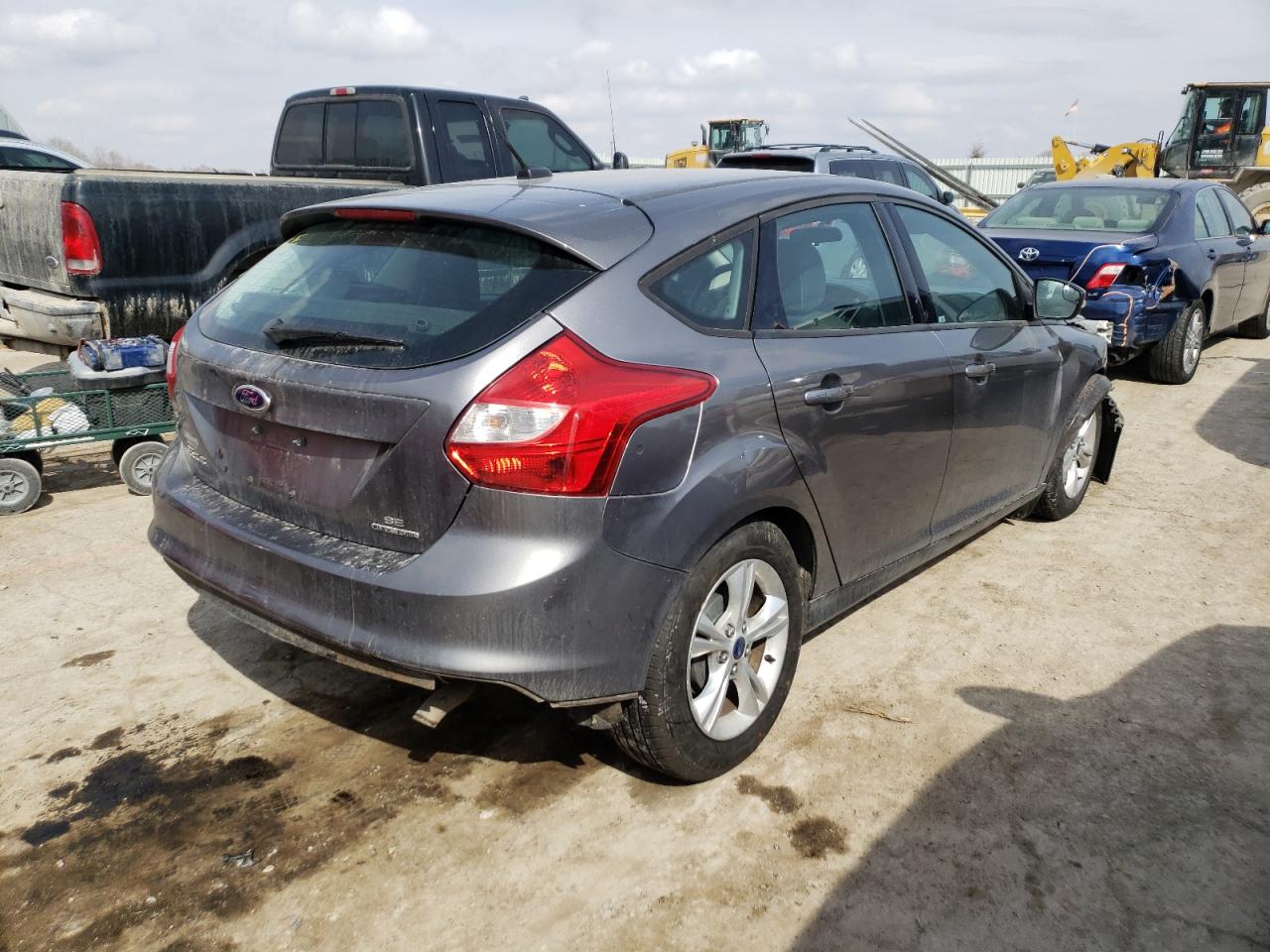 Photo 4 from auction – 2014 FORD FOCUS SE with VIN 1FADP3K20EL196496