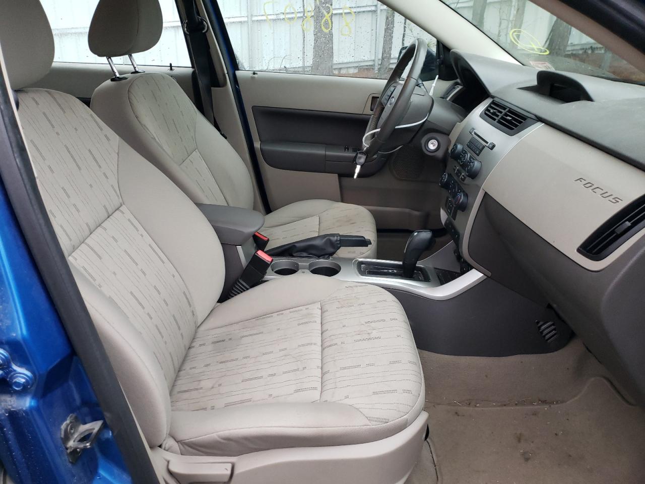 Zdjęcie 5 z aukcji – 2011 FORD FOCUS SE z VIN 1FAHP3FN3BW187582