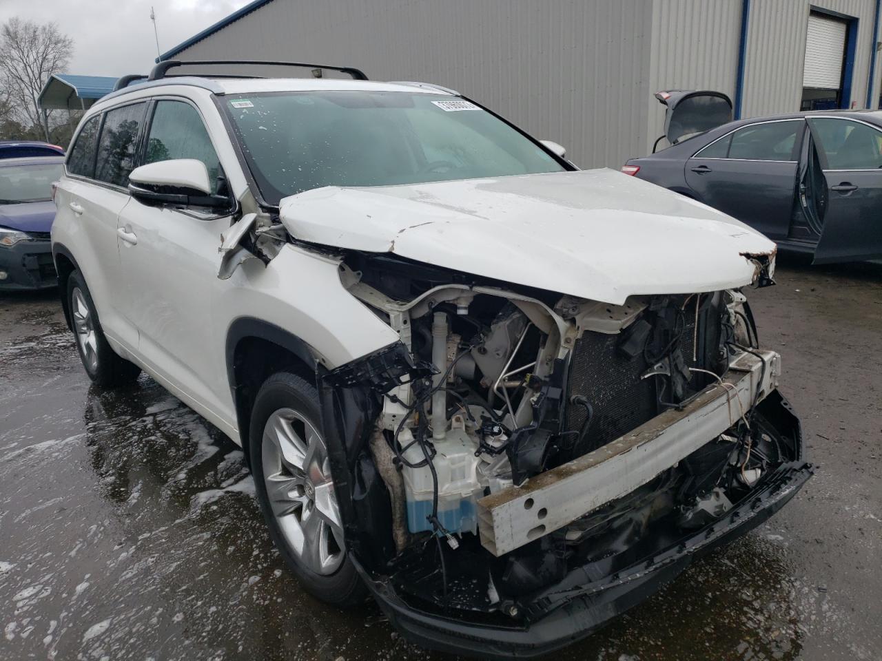 TOYOTA HIGHLANDER 2015 with VIN 5TDDKRFH9FS152104 - Photo from auction