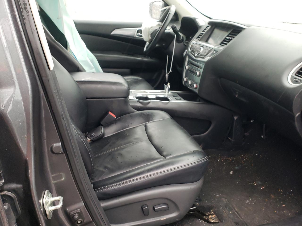 Photo 5 from auction – 2019 NISSAN PATHFINDER with VIN 5N1DR2MN2KC626610