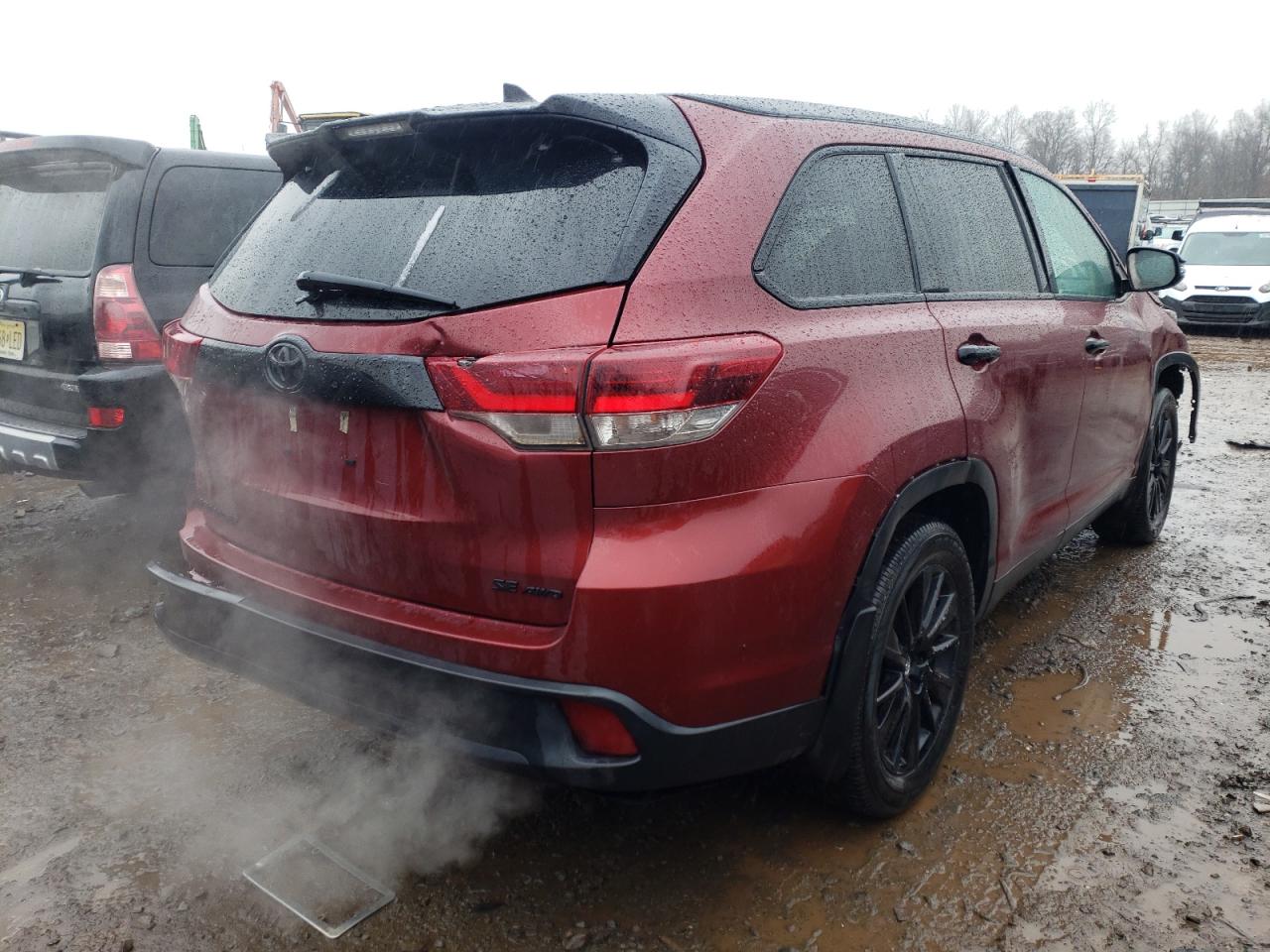 Photo 4 from auction – 2019 TOYOTA HIGHLANDER with VIN 5TDJZRFH1KS975974