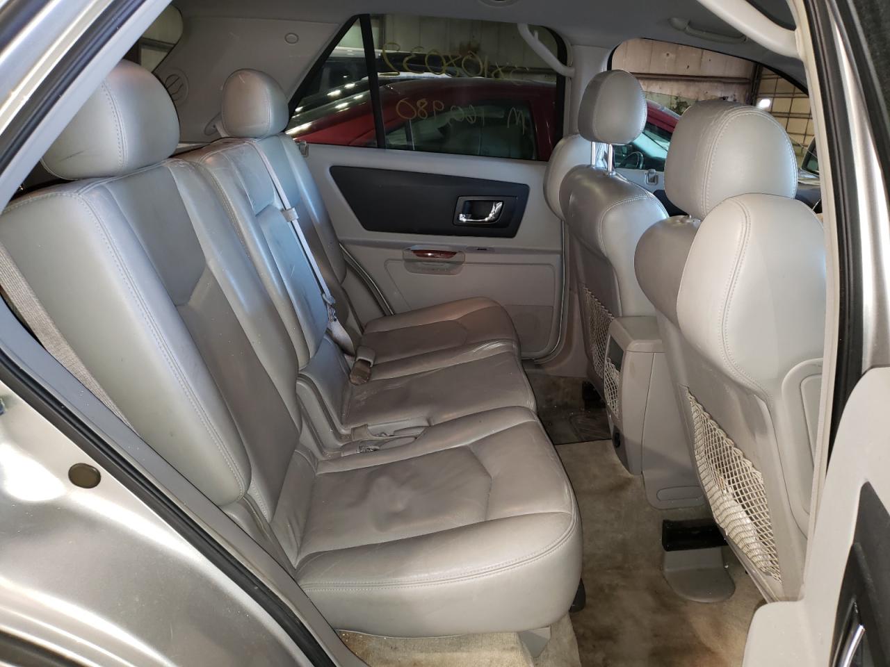 Foto 6 de la subasta – 2005 CADILLAC SRX con VIN 1GYEE637950104748