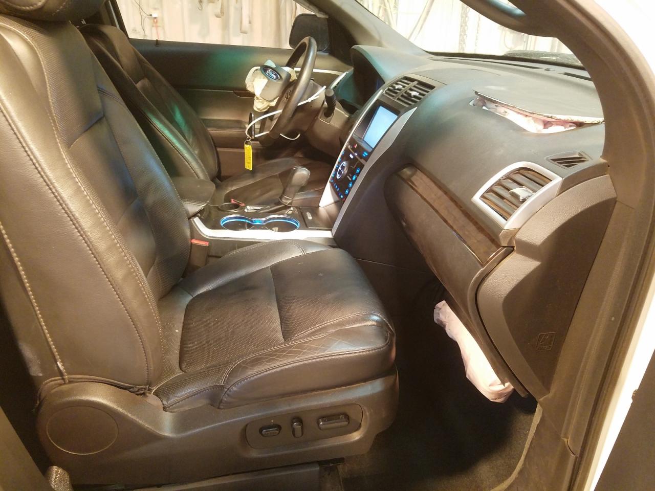 Photo 5 from auction – 2015 FORD EXPLORER L with VIN 1FM5K7F8XFGA02887