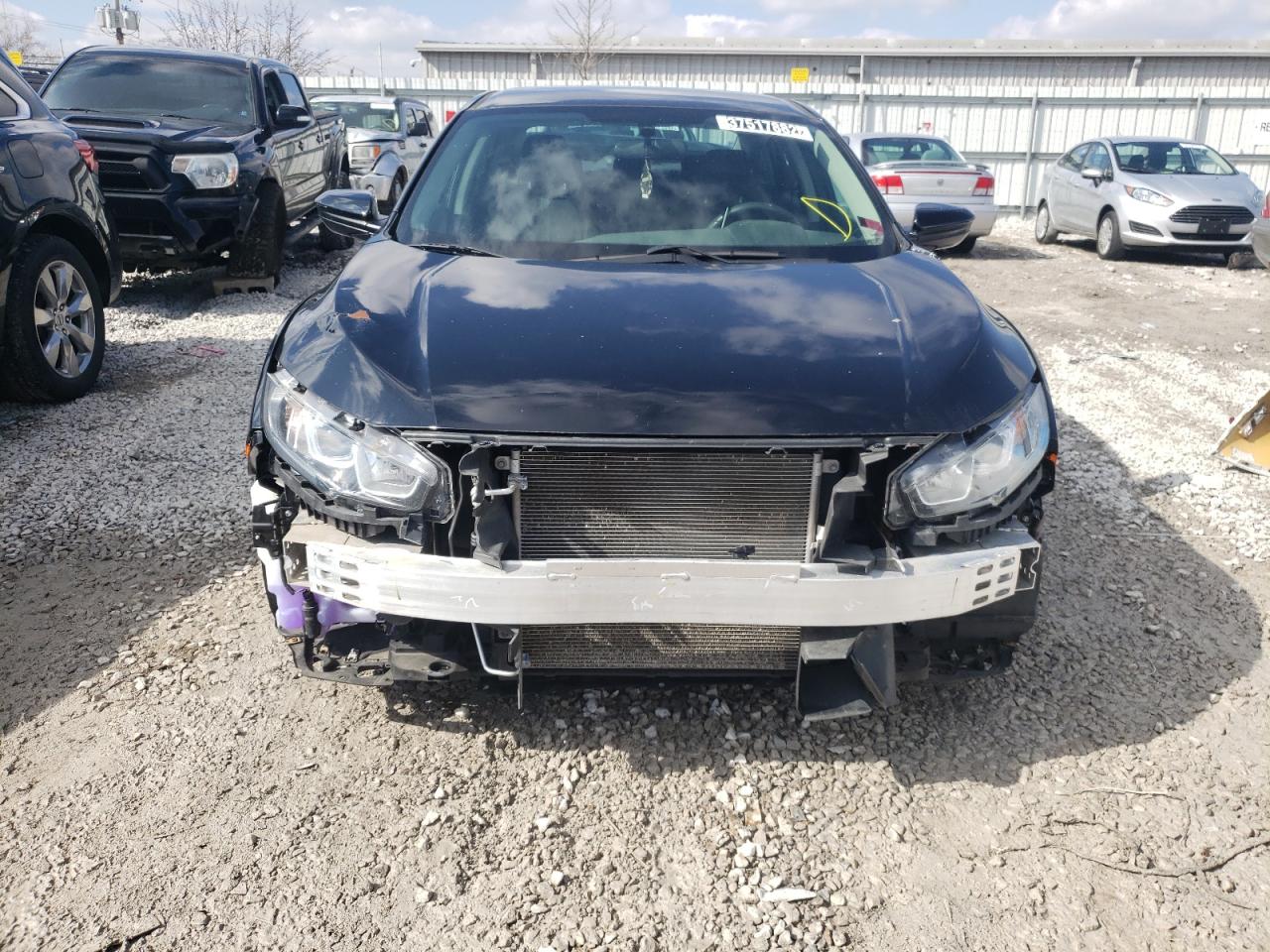 Photo 9 from auction – 2016 HONDA CIVIC LX with VIN 19XFC2F59GE080187