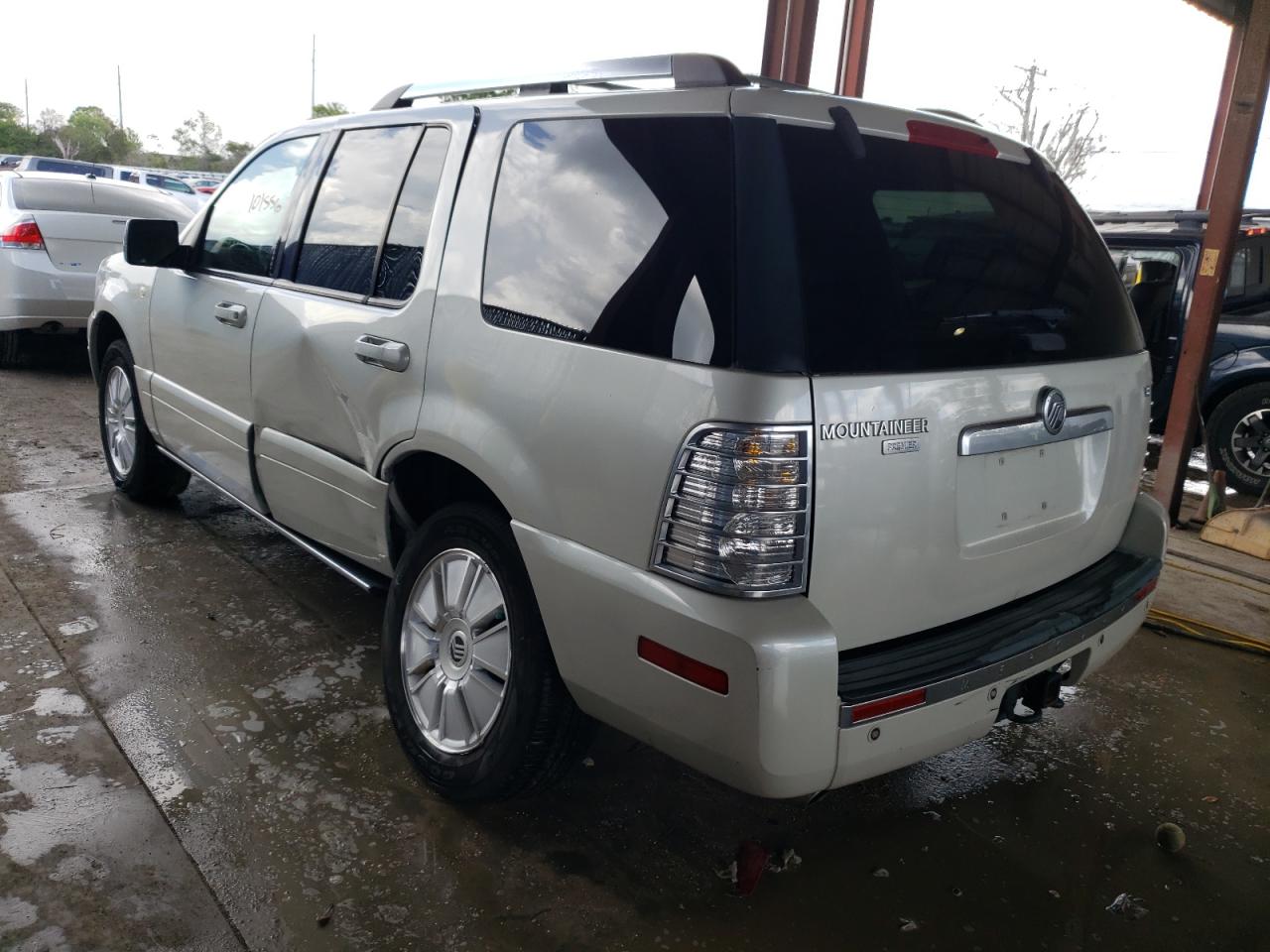 Photo 3 from auction – 2006 MERCURY MOUNTAINEE with VIN 4M2EU388X6ZJ04547