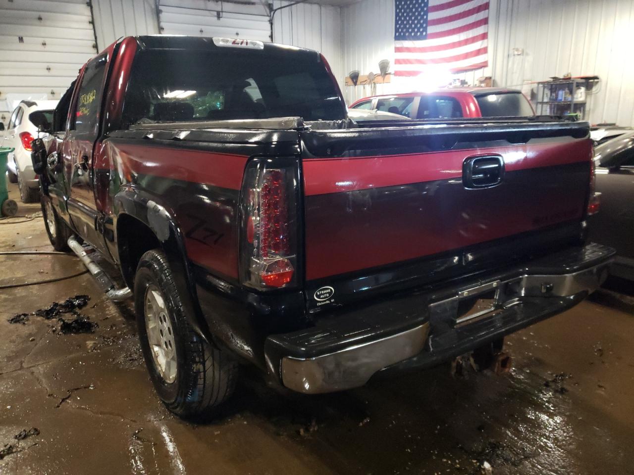 Photo 3 from auction – 2004 CHEVROLET SILVRDO LT with VIN 2GCEK13T741367063