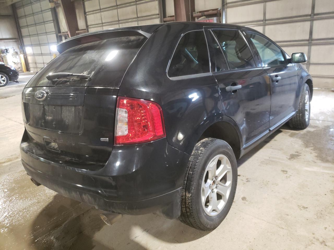 Photo 4 from auction – 2014 FORD EDGE SE with VIN 2FMDK4GC7EBA10335