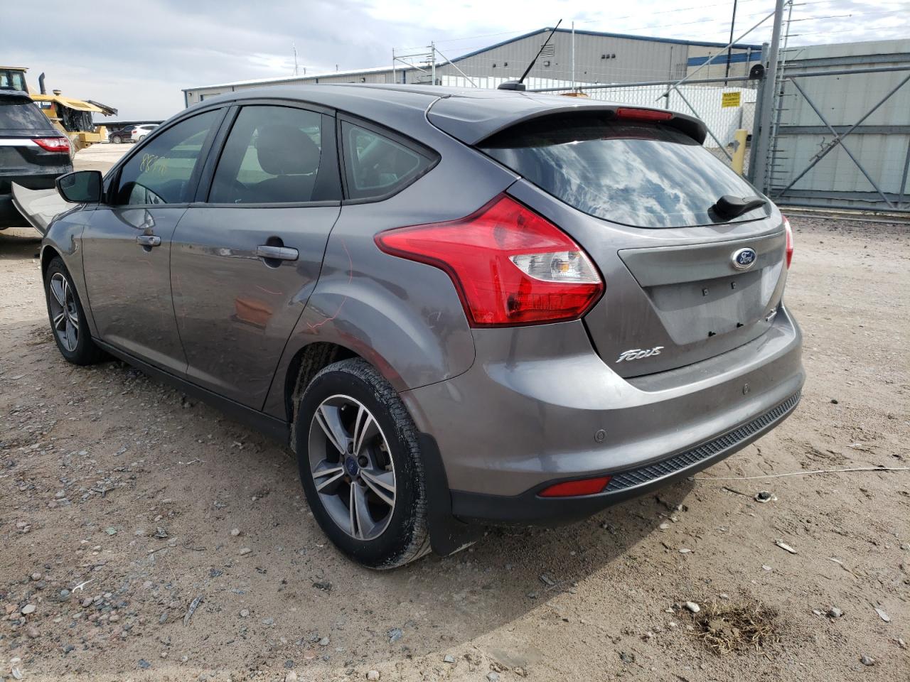 Photo 3 from auction – 2014 FORD FOCUS SE with VIN 1FADP3K21EL398389