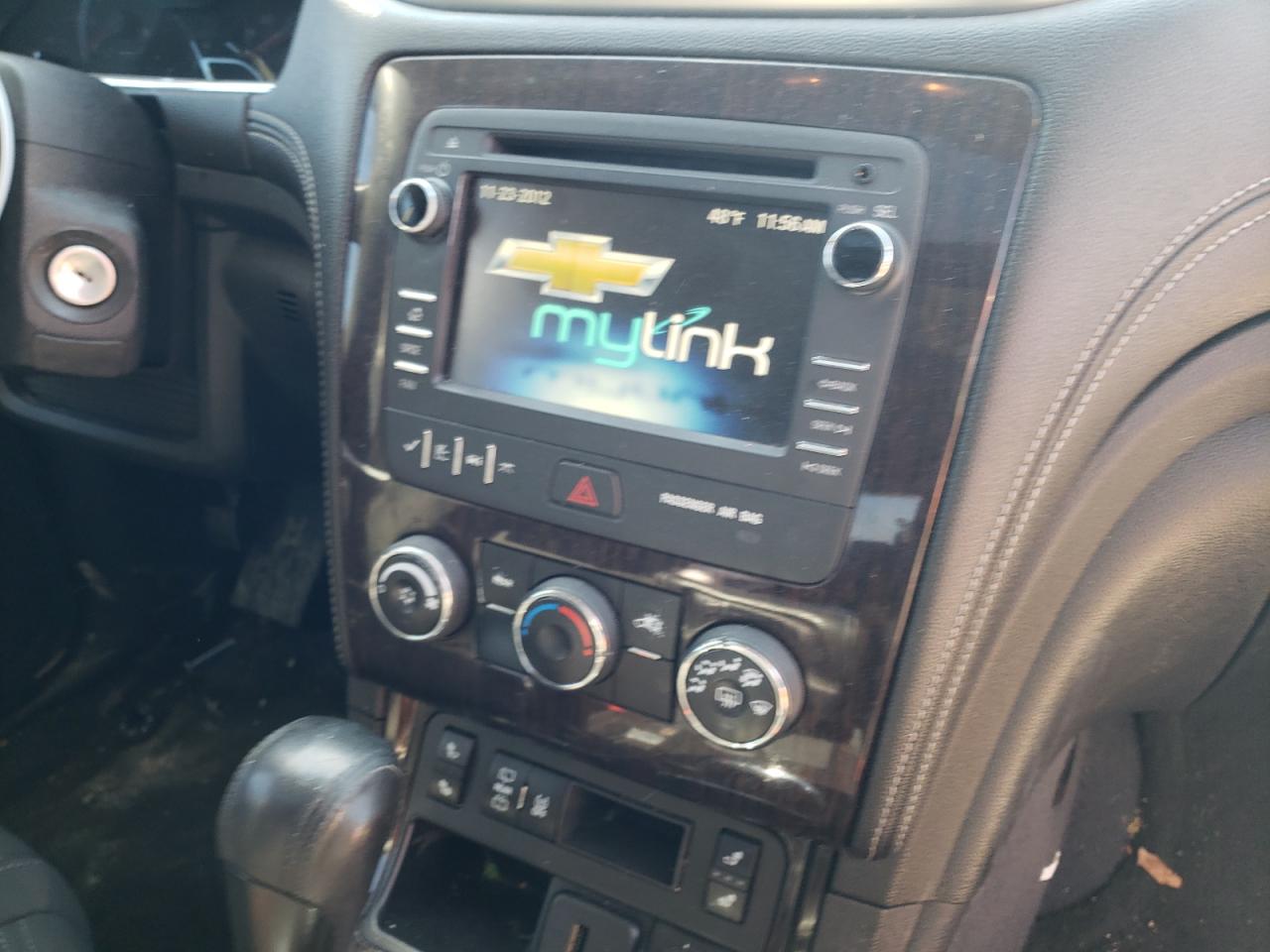 Photo 9 from auction – 2015 CHEVROLET TRAVERSE L with VIN 1GNKRGKD0FJ150272