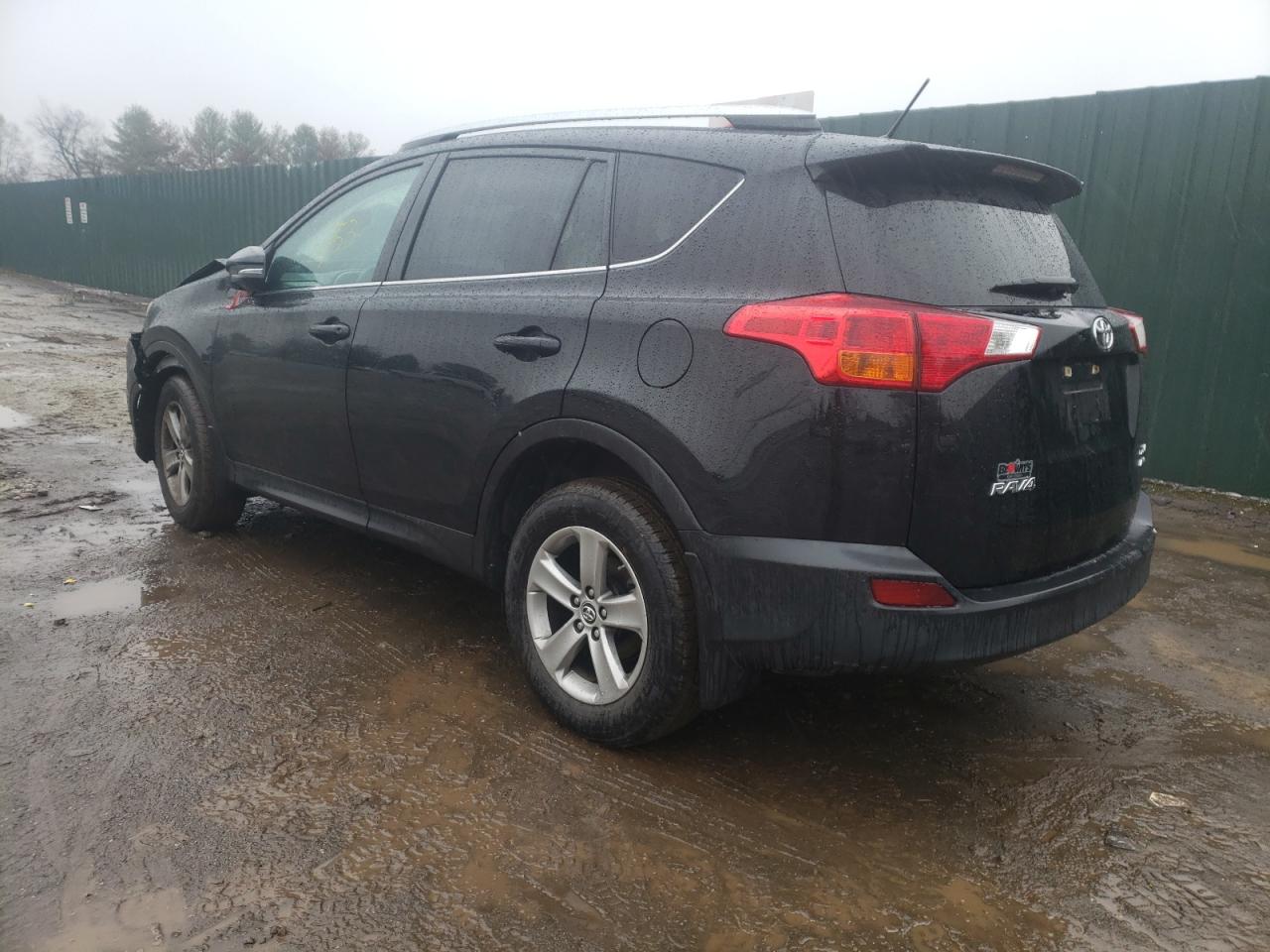 Photo 3 from auction – 2015 TOYOTA RAV4 XLE with VIN 2T3RFREV6FW397815