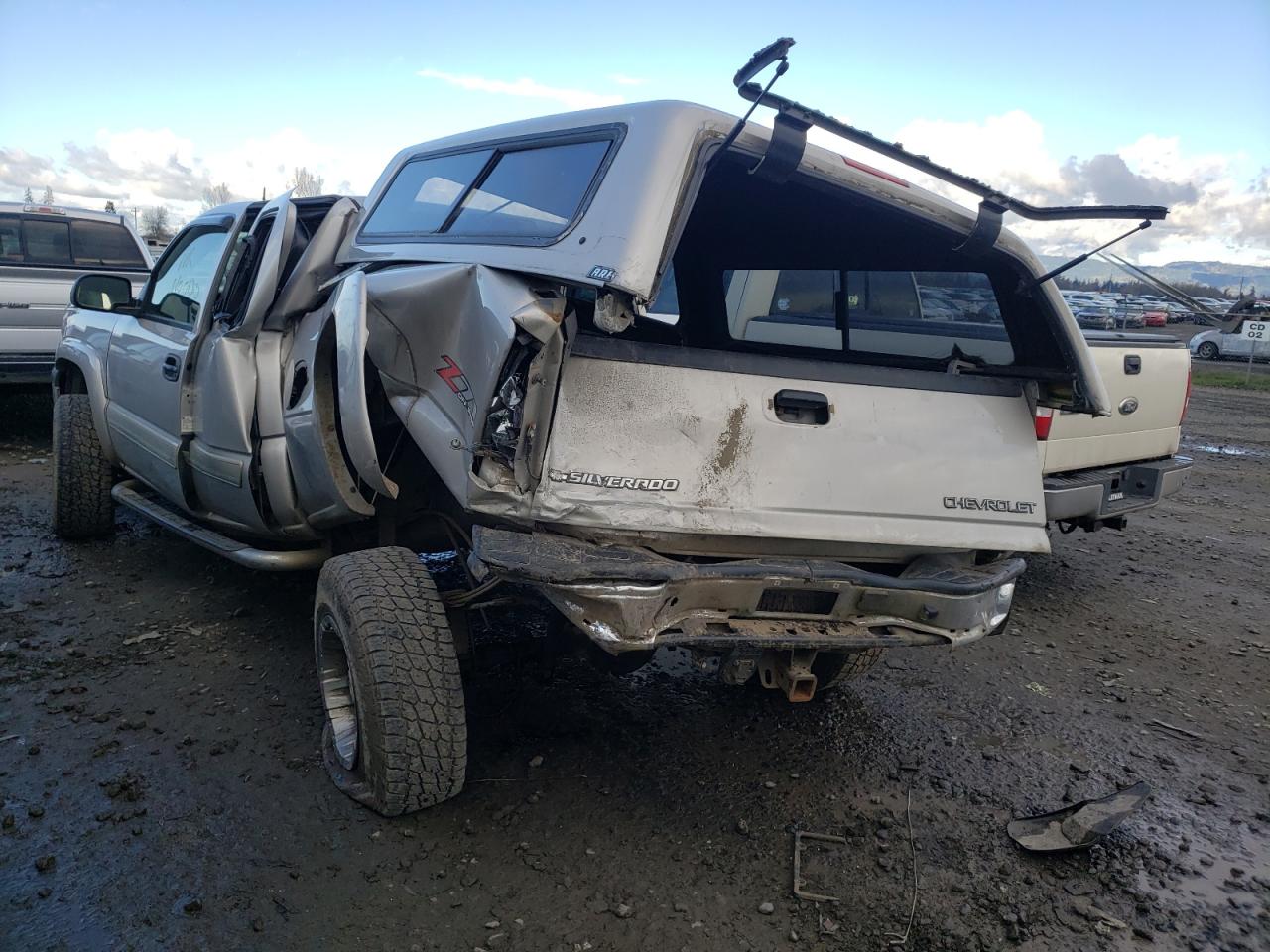 Photo 3 from auction – 2004 CHEVROLET SILVERADO with VIN 2GCEK19T441213482