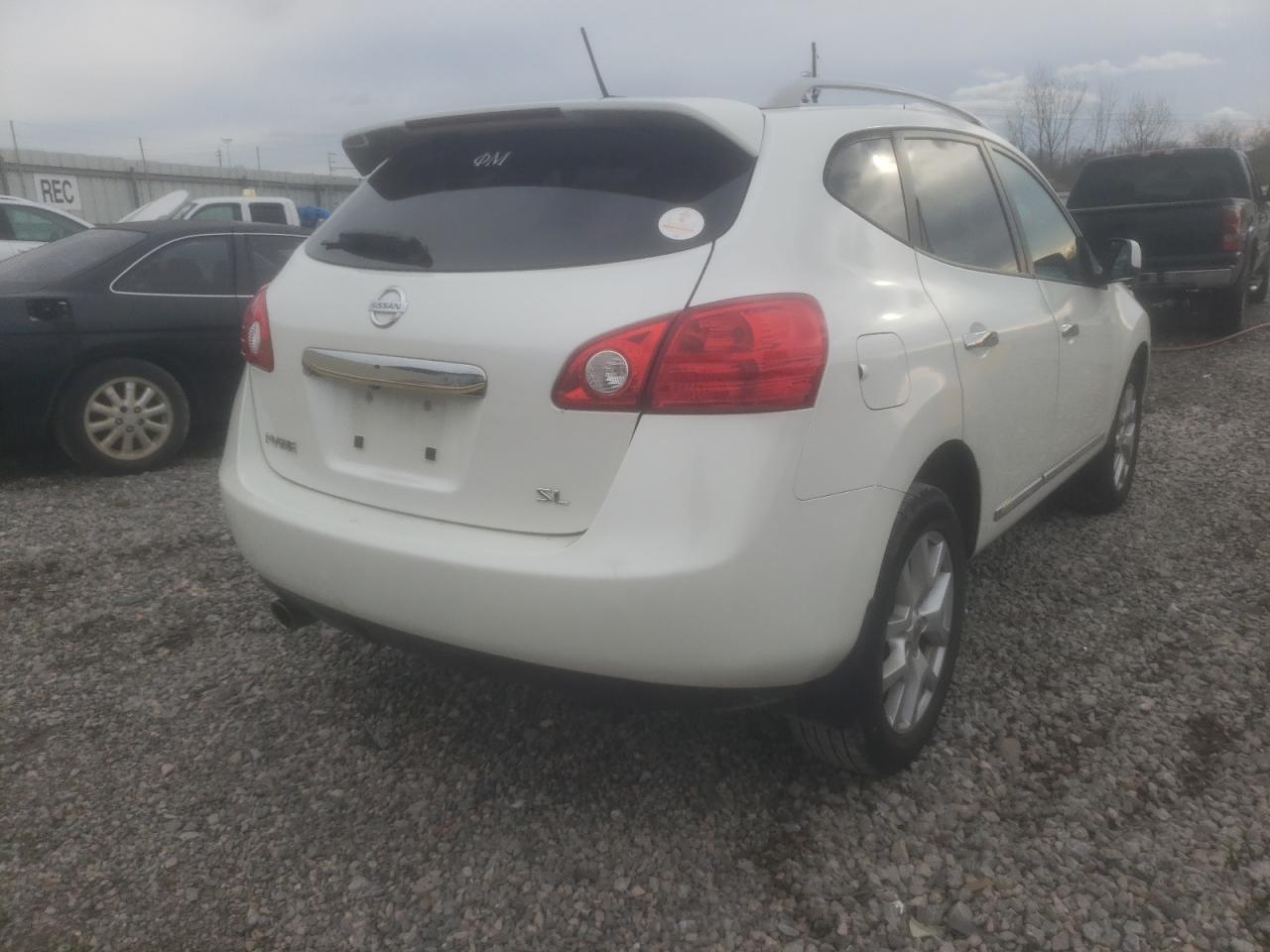 Photo 4 from auction – 2011 NISSAN ROGUE S with VIN JN8AS5MT2BW166668