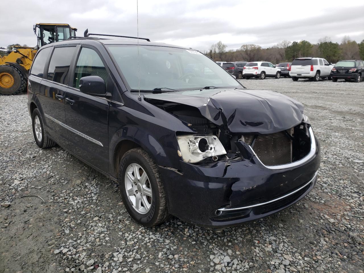 CHRYSLER TOWN & COU 2011 with VIN 2A4RR8DG9BR659099 - Photo from auction