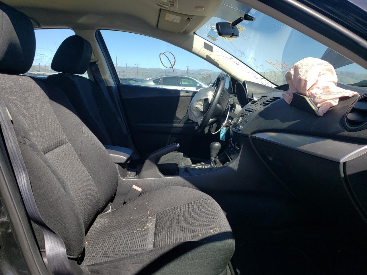 Photo 5 from auction – 2012 MAZDA 3 I with VIN JM1BL1L81C1637291