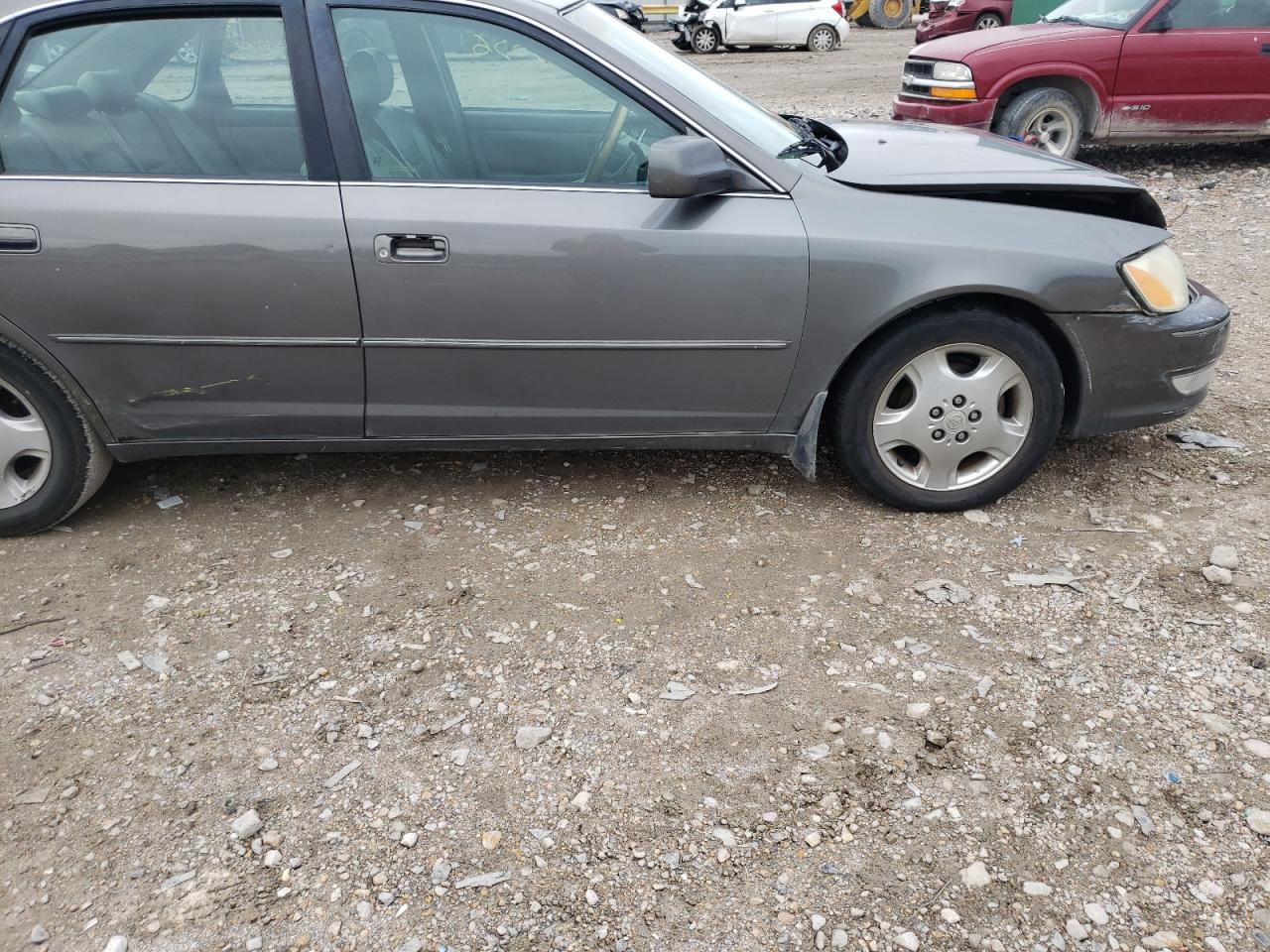 Photo 9 from auction – 2003 TOYOTA AVALON XL with VIN 4T1BF28B33U320883