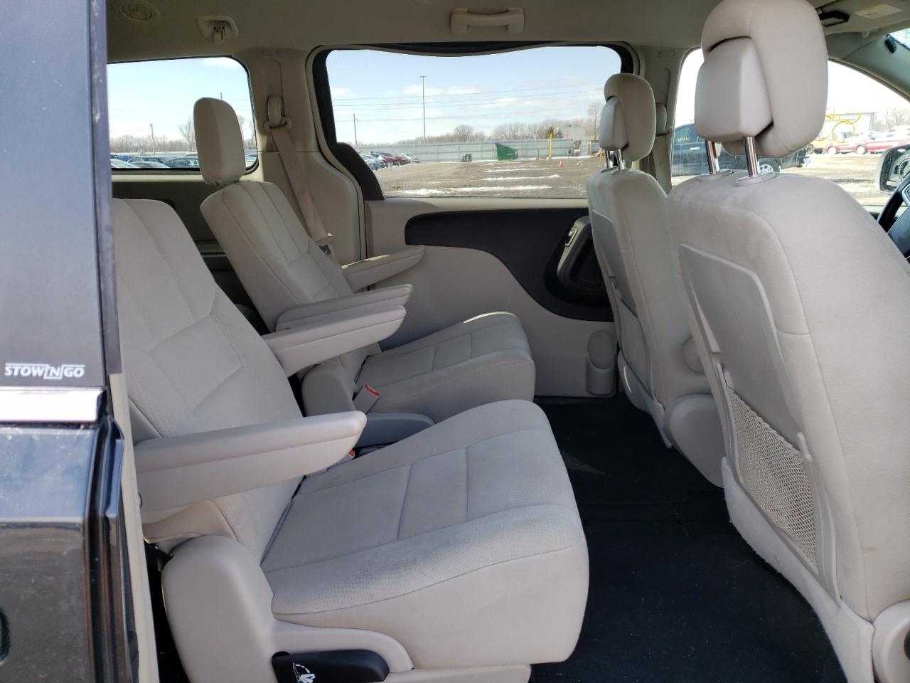 Photo 6 from auction – 2011 CHRYSLER TOWN & COU with VIN 2A4RR5DG1BR649276
