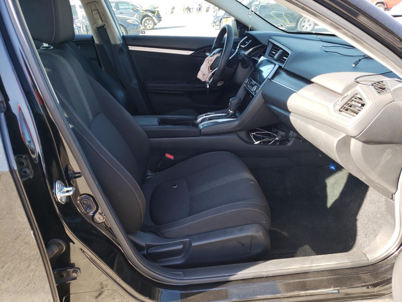 Photo 5 from auction – 2016 HONDA CIVIC EX with VIN 2HGFC2F7XGH573626