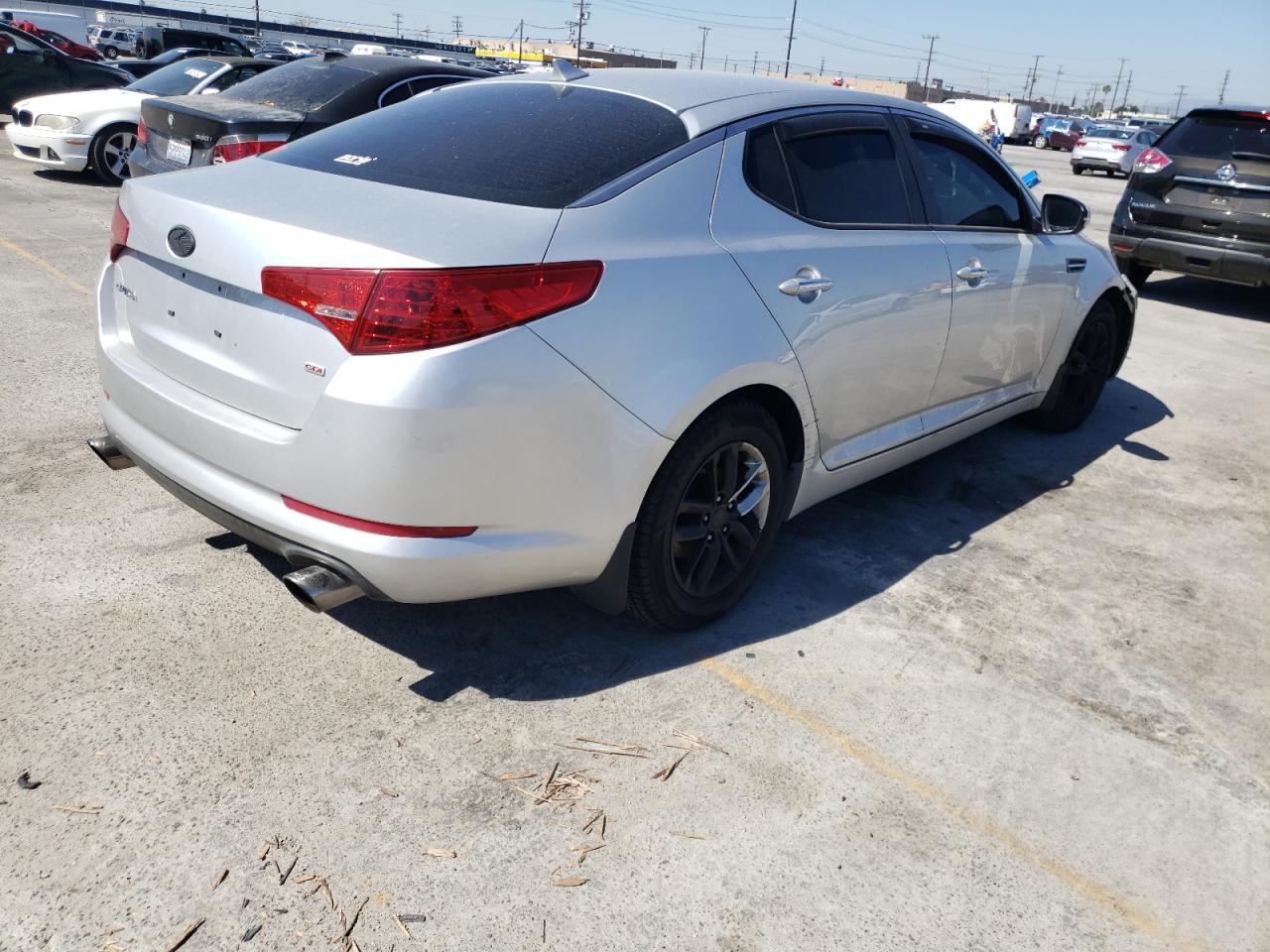Photo 4 from auction – 2013 KIA OPTIMA LX with VIN KNAGM4A7XD5364812