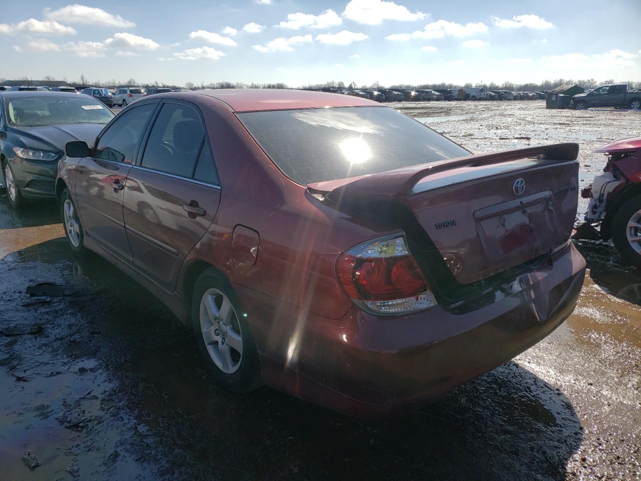Photo 3 from auction – 2005 TOYOTA CAMRY LE with VIN 4T1BE32K85U097454