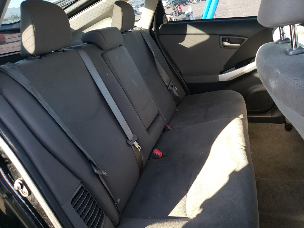 Photo 6 from auction – 2014 TOYOTA PRIUS with VIN JTDKN3DUXE1791275