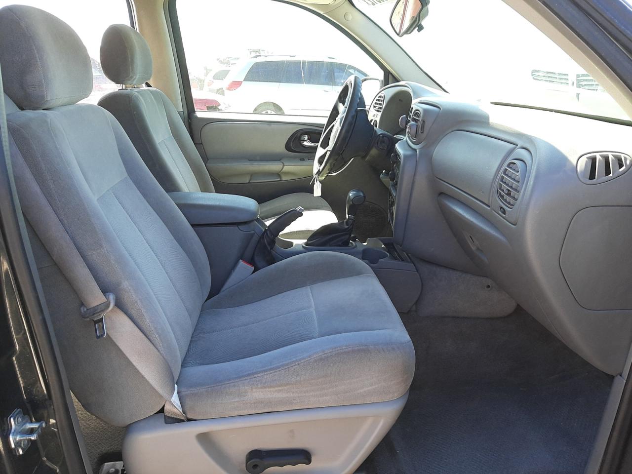 Photo 5 from auction – 2006 CHEVROLET TRAILBLAZE with VIN 1GNES16S966107530