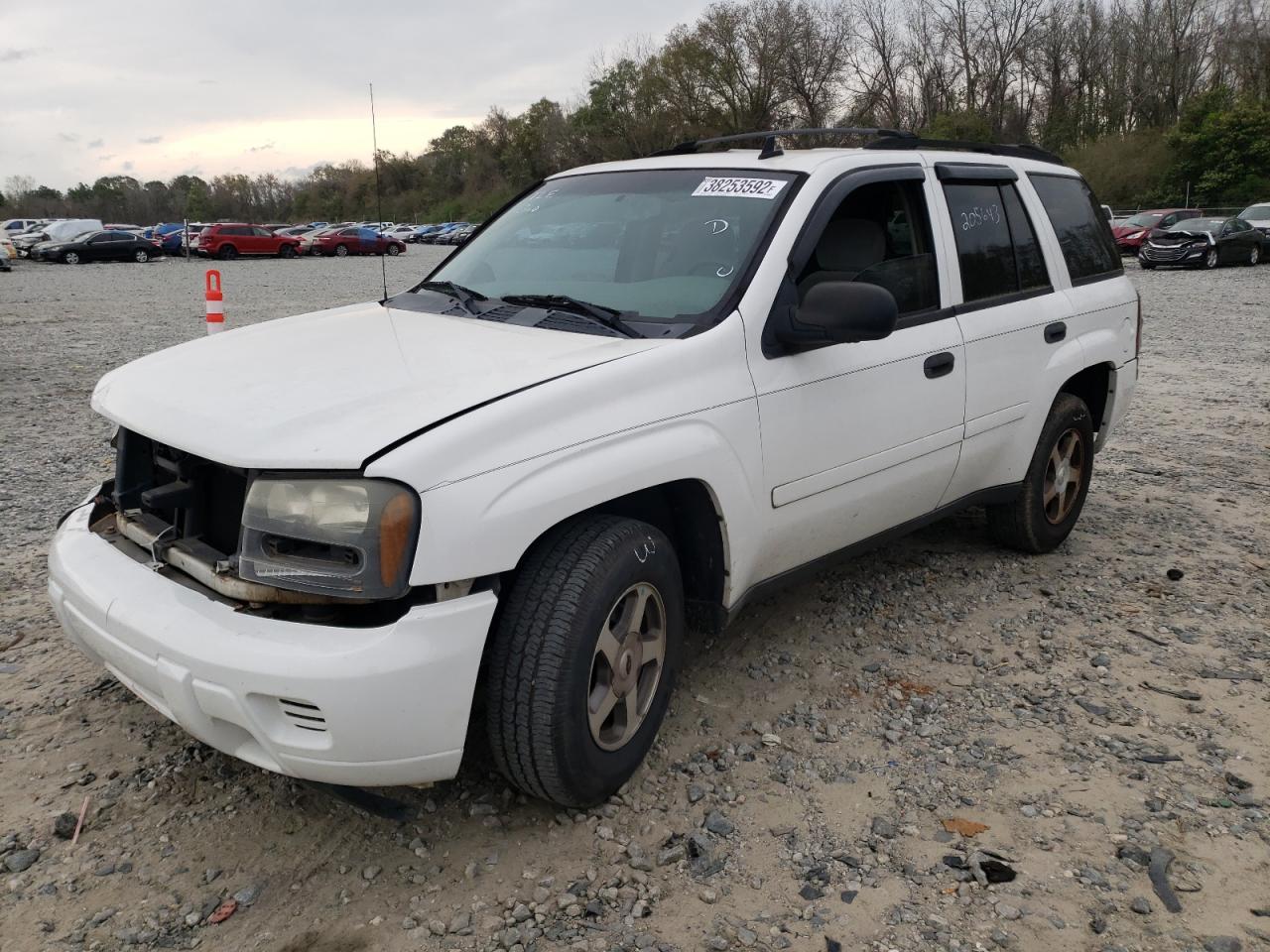 Photo 2 from auction – 2006 CHEVROLET TRAILBLAZE with VIN 1GNDS13S162197148