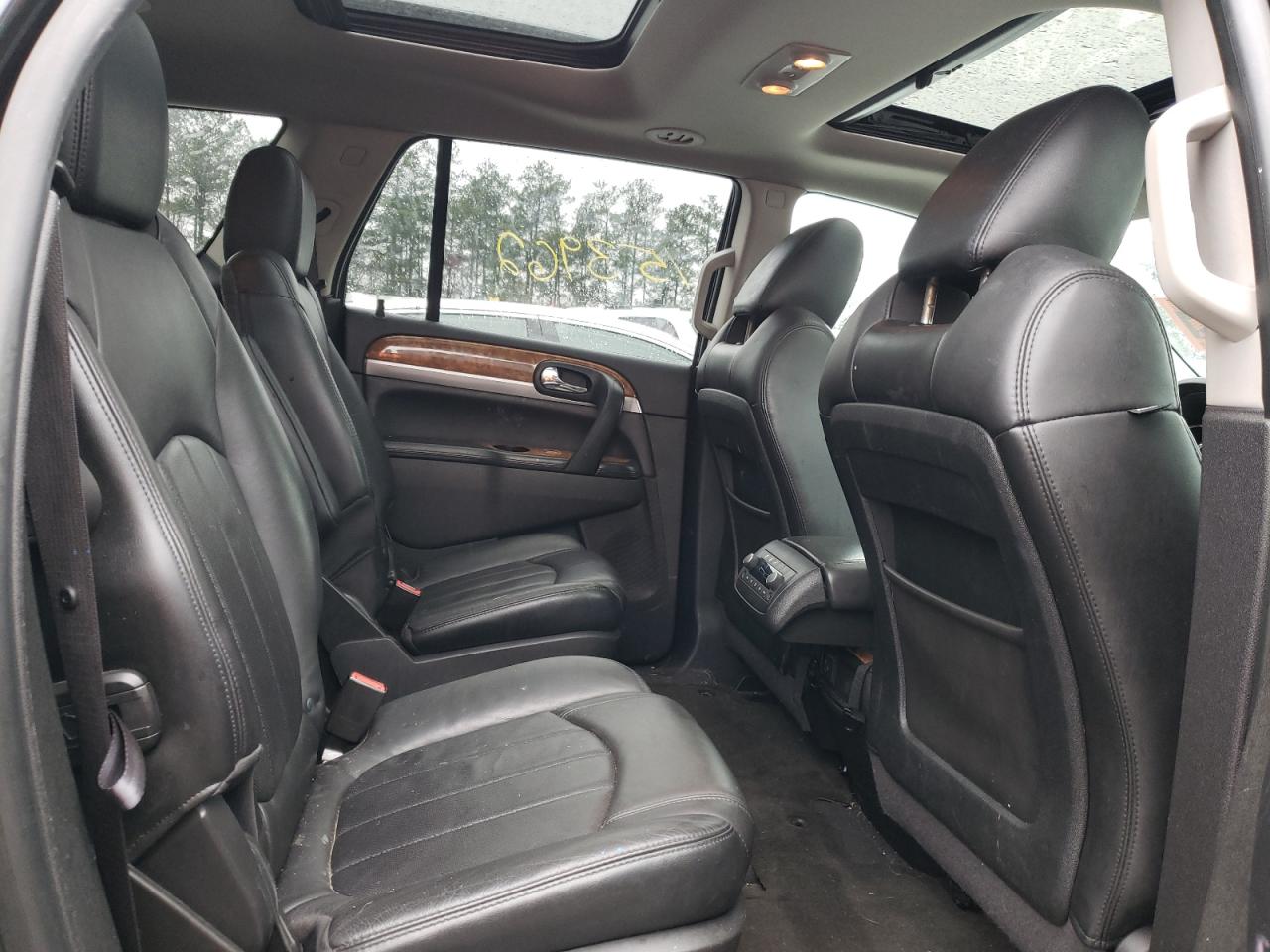 Photo 6 from auction – 2011 BUICK ENCLAVE CX with VIN 5GAKRBED9BJ335911