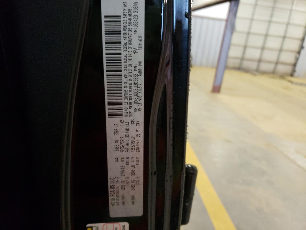 Photo 10 from auction – 2018 JEEP WRANGLER U with VIN 1C4BJWDG0JL813032
