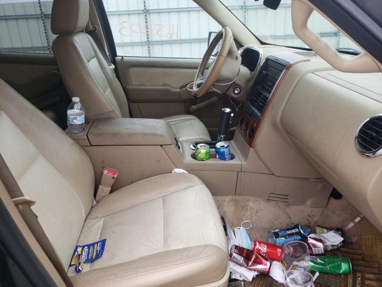 Photo 5 from auction – 2007 FORD EXPLORER E with VIN 1FMEU64E97UA82778