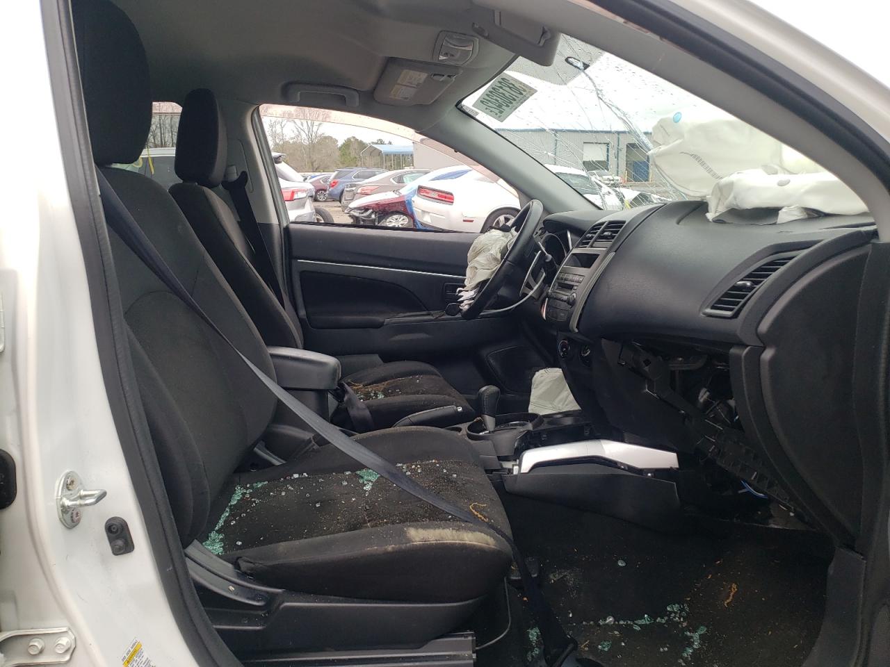 Photo 5 from auction – 2013 MITSUBISHI OUTLANDER with VIN 4A4AP3AUXDE003069