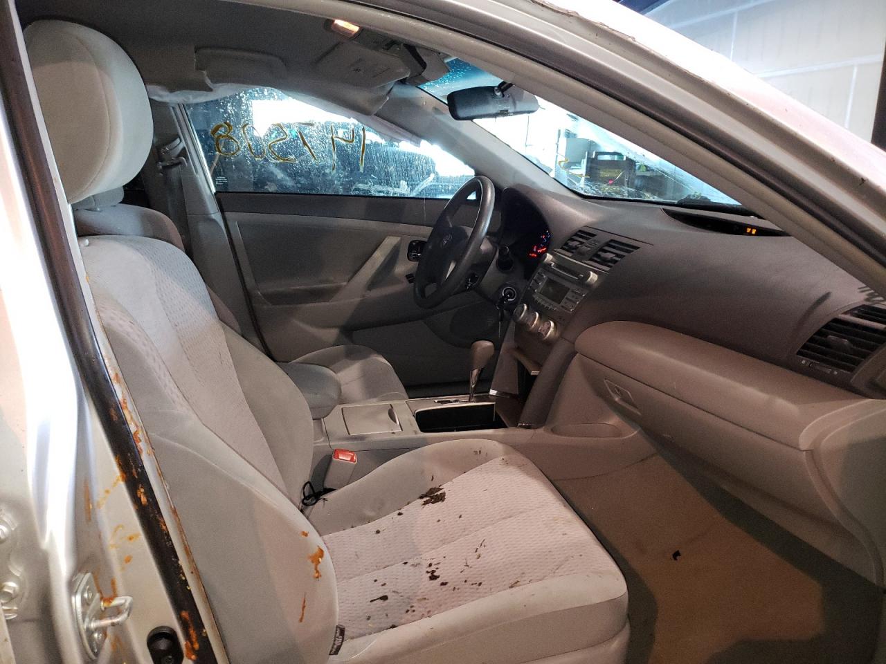 Photo 5 from auction – 2010 TOYOTA CAMRY BASE with VIN 4T4BF3EK4AR077372