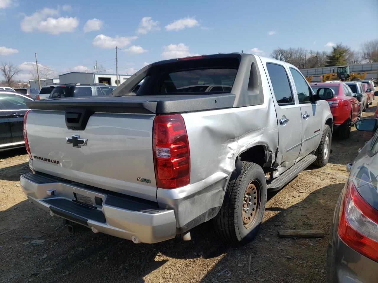 Photo 4 from auction – 2010 CHEVROLET AVALANCHE with VIN 3GNVKEE09AG224068