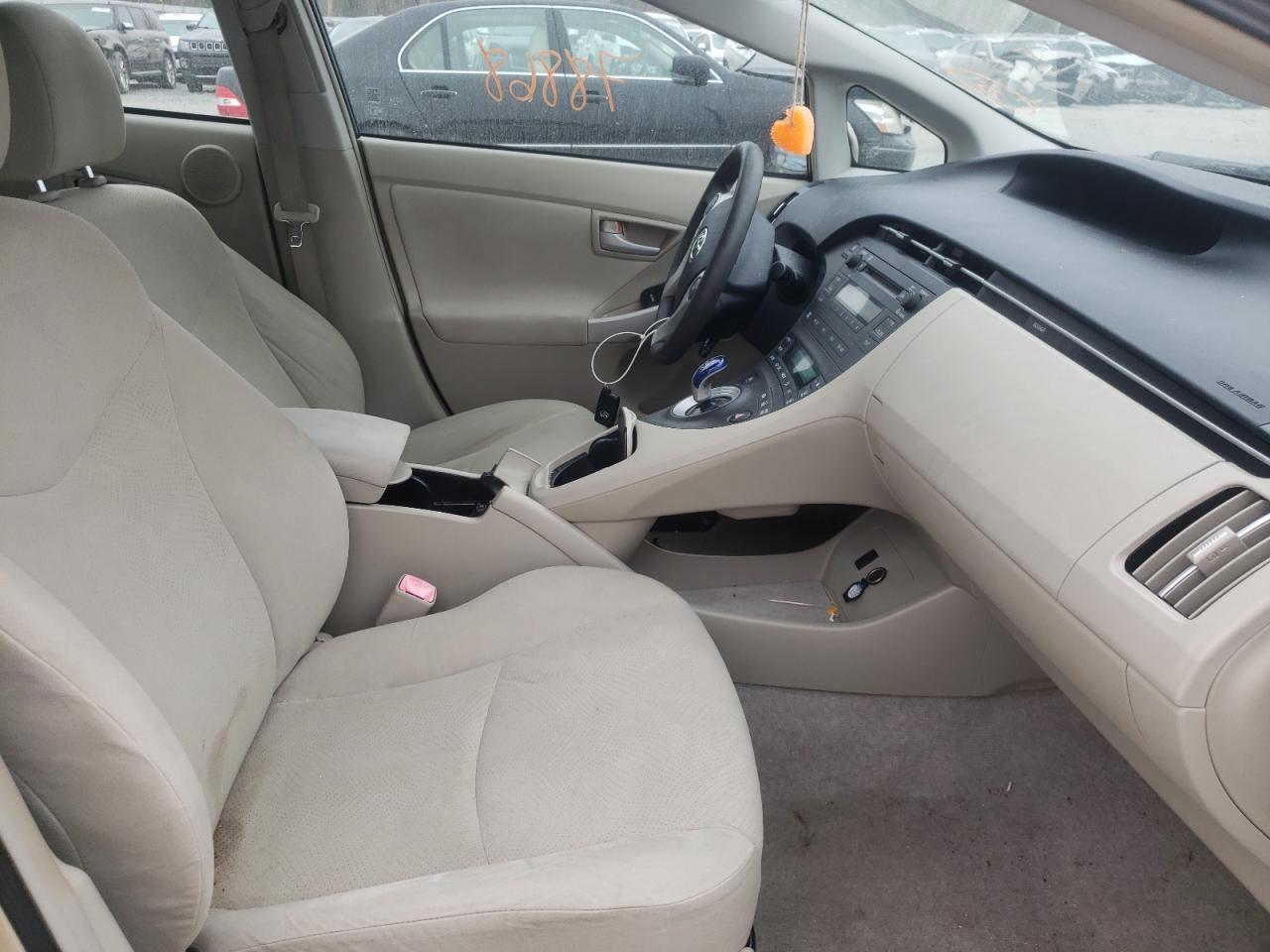 Photo 5 from auction – 2011 TOYOTA PRIUS with VIN JTDKN3DU9B1404176