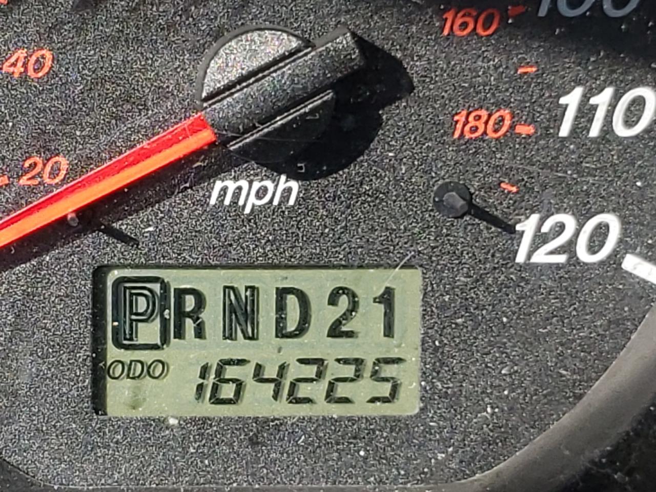 Photo 8 from auction – 2002 MAZDA TRIBUTE LX with VIN 4F2CU09122KM30097