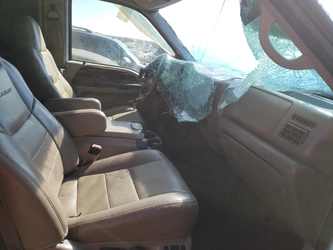 Photo 5 from auction – 2002 FORD F250 SUPER with VIN 3FTNW20F22MA00067