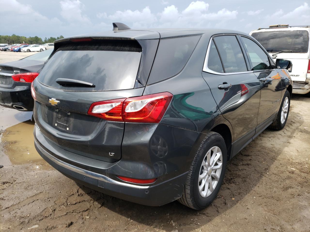 Photo 4 from auction – 2020 CHEVROLET EQUINOX LT with VIN 3GNAXKEV4LS538009