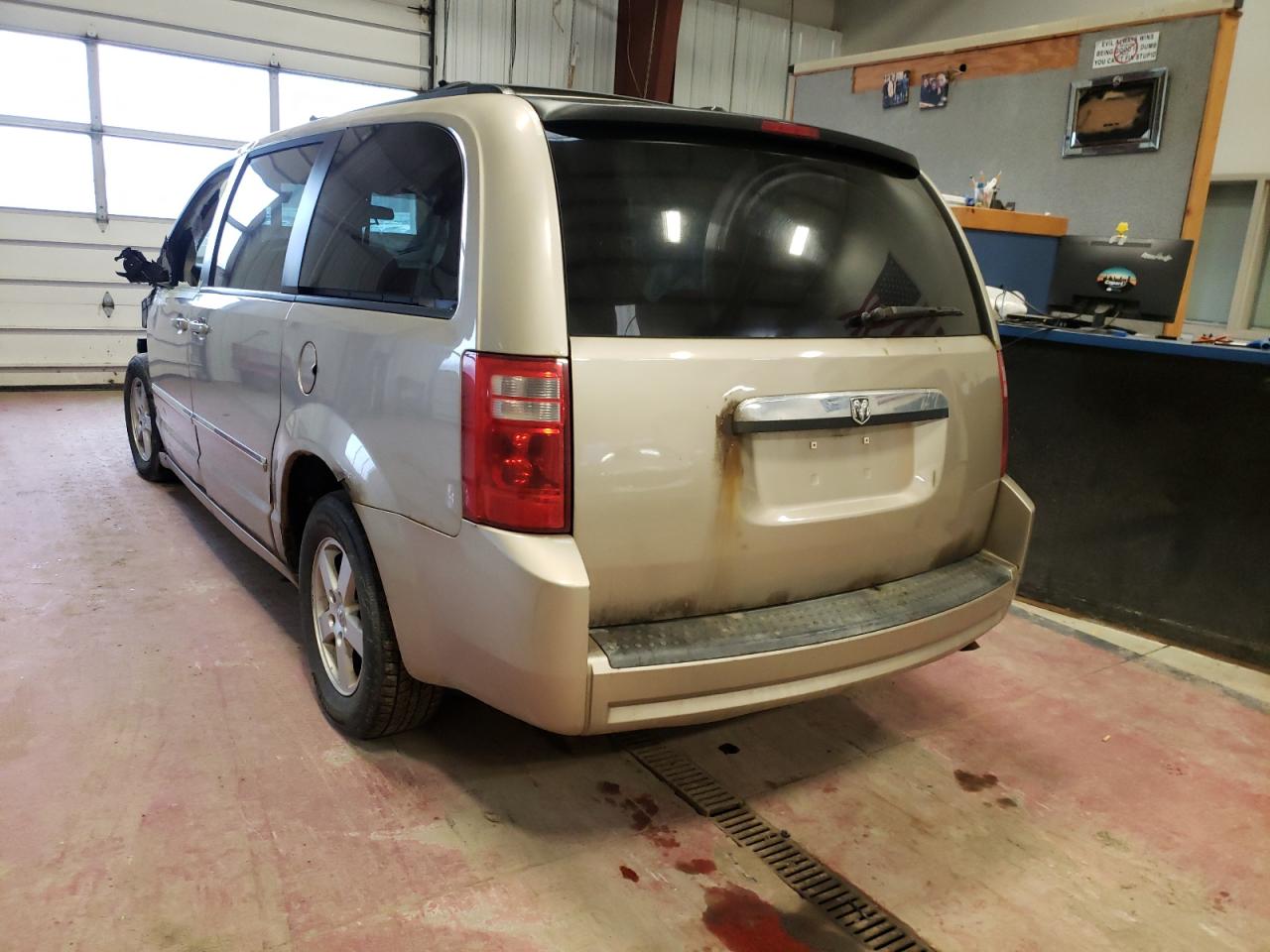 Photo 3 from auction – 2009 DODGE GRAND CARA with VIN 2D8HN54119R669936