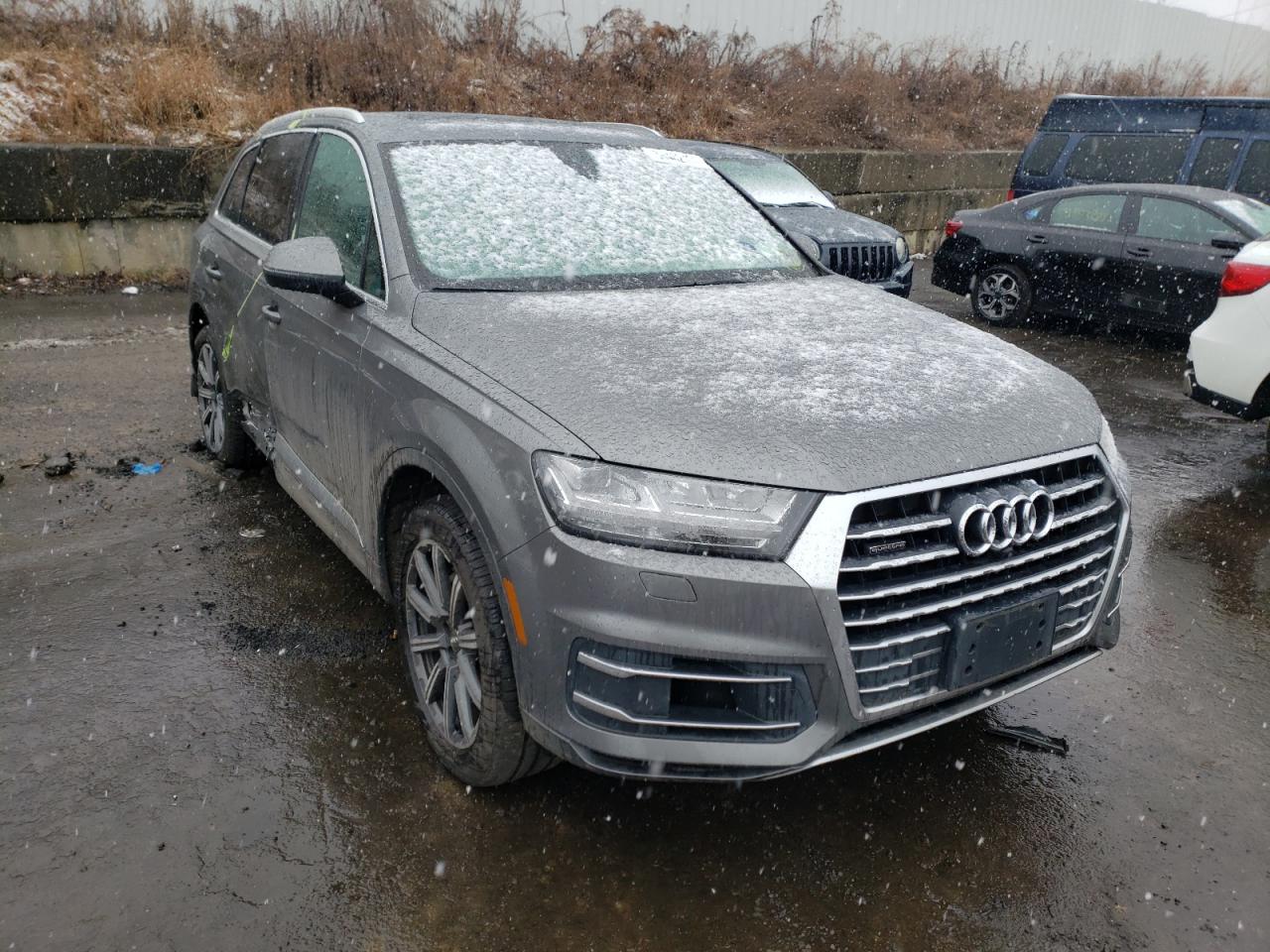 AUDI Q7 PREMIUM 2017 with VIN WA1LAAF7XHD018301 - Photo from auction