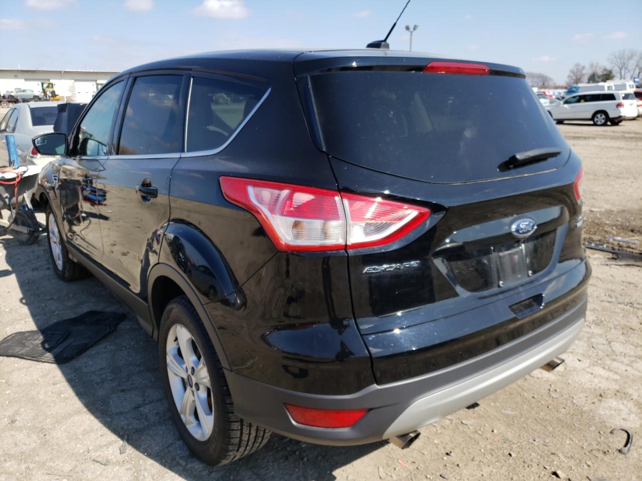Photo 3 from auction – 2016 FORD ESCAPE SE with VIN 1FMCU9G98GUA32882