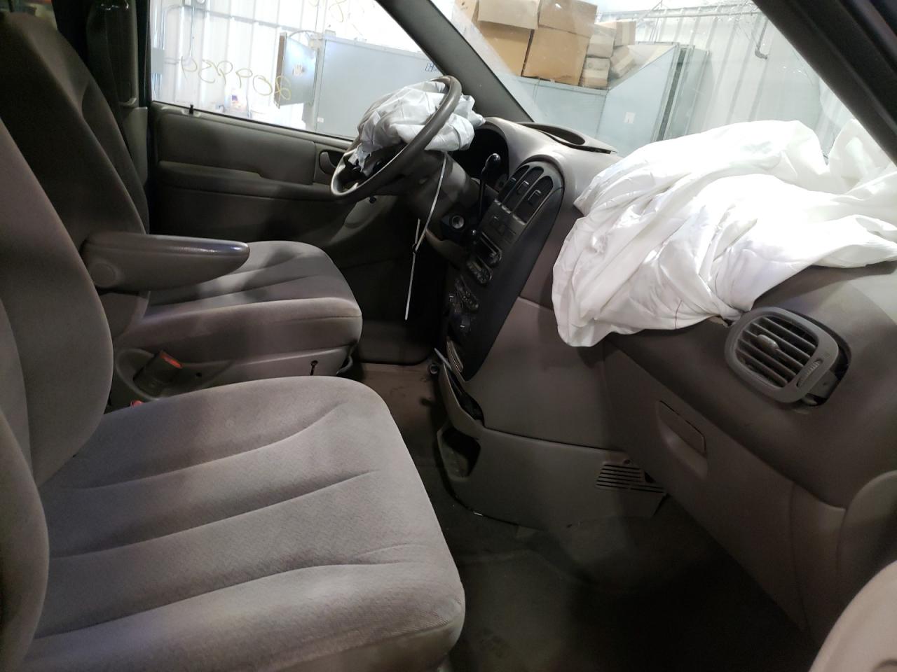 Photo 5 from auction – 2002 DODGE GRAND CARA with VIN 1B4GP44382B534082