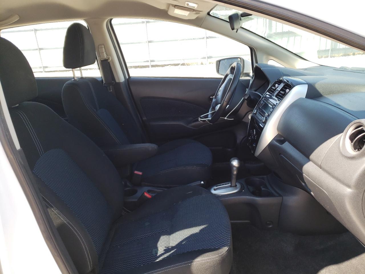 Photo 5 from auction – 2015 NISSAN VERSA NOTE with VIN 3N1CE2CP9FL404612