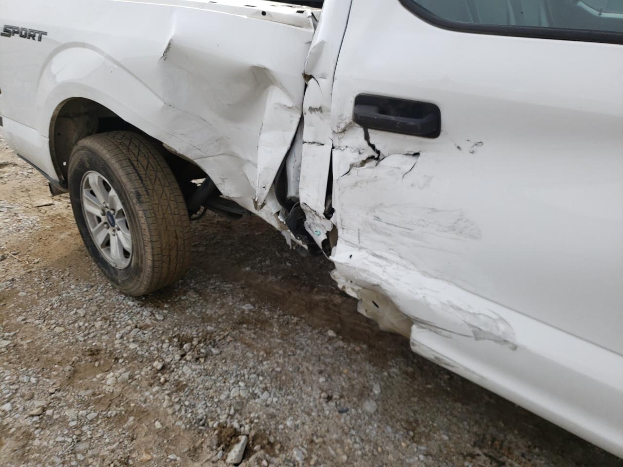 Photo 9 from auction – 2016 FORD F150 SUPER with VIN 1FTEW1CF8GFD31040