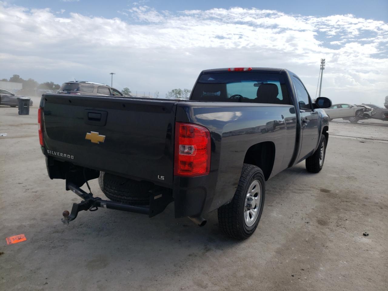 Photo 4 from auction – 2013 CHEVROLET SILVERADO with VIN 1GCNCPEX0DZ361547