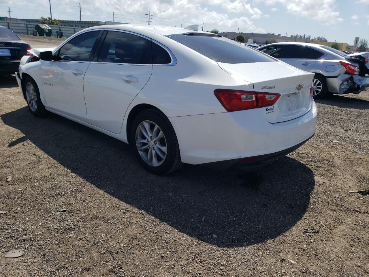 Photo 3 from auction – 2016 CHEVROLET MALIBU LT with VIN 1G1ZE5ST0GF293508