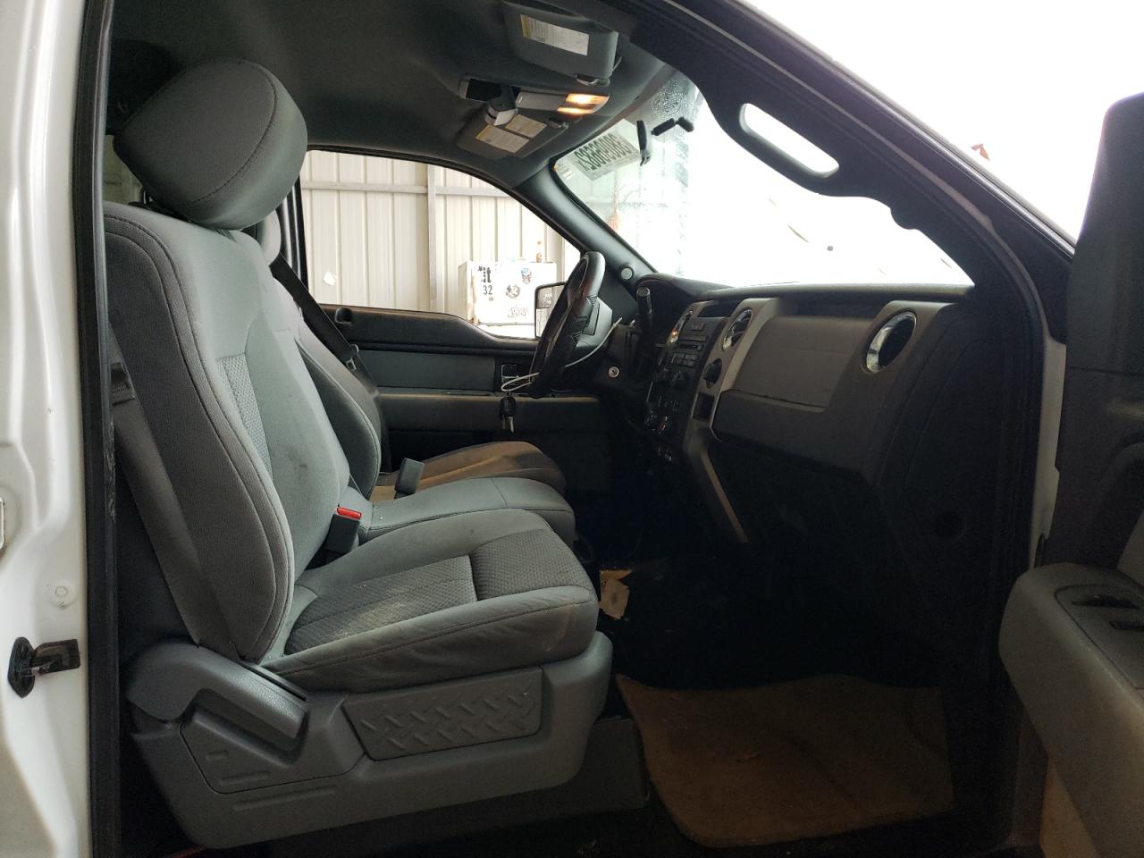 Photo 5 from auction – 2013 FORD F150 SUPER with VIN 1FTFW1CF5DFA32038