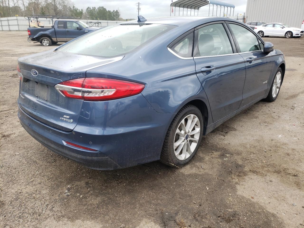 Photo 4 from auction – 2019 FORD FUSION SE with VIN 3FA6P0LU1KR114151