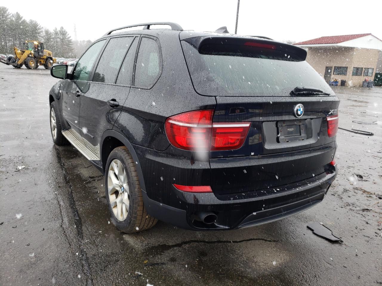 Photo 3 from auction – 2012 BMW X5 XDRIVE3 with VIN 5UXZV4C57CL750455