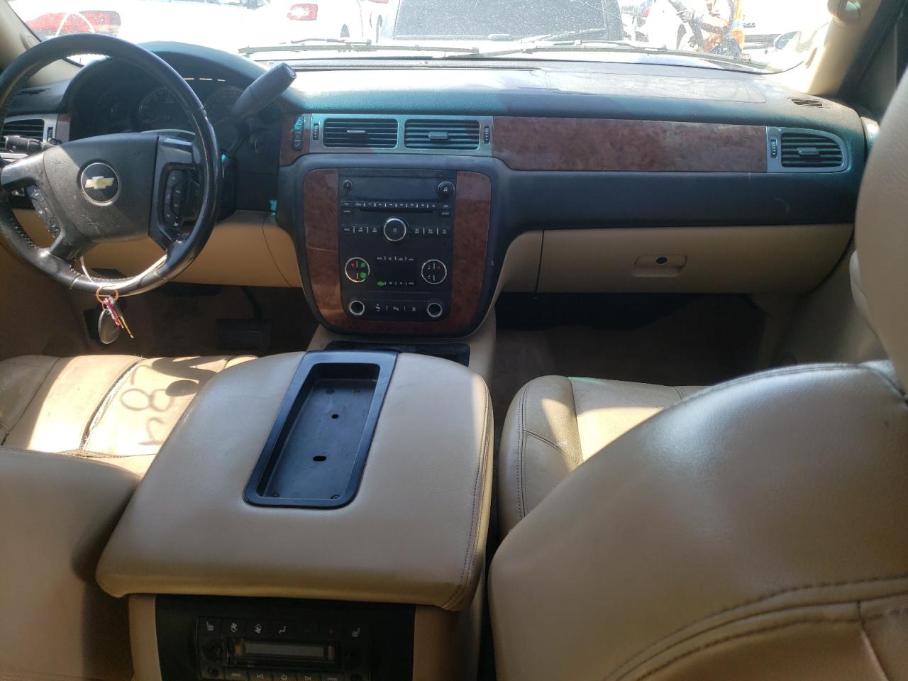 Photo 9 from auction – 2007 CHEVROLET SUBURBAN K with VIN 3GNFK16377G136523