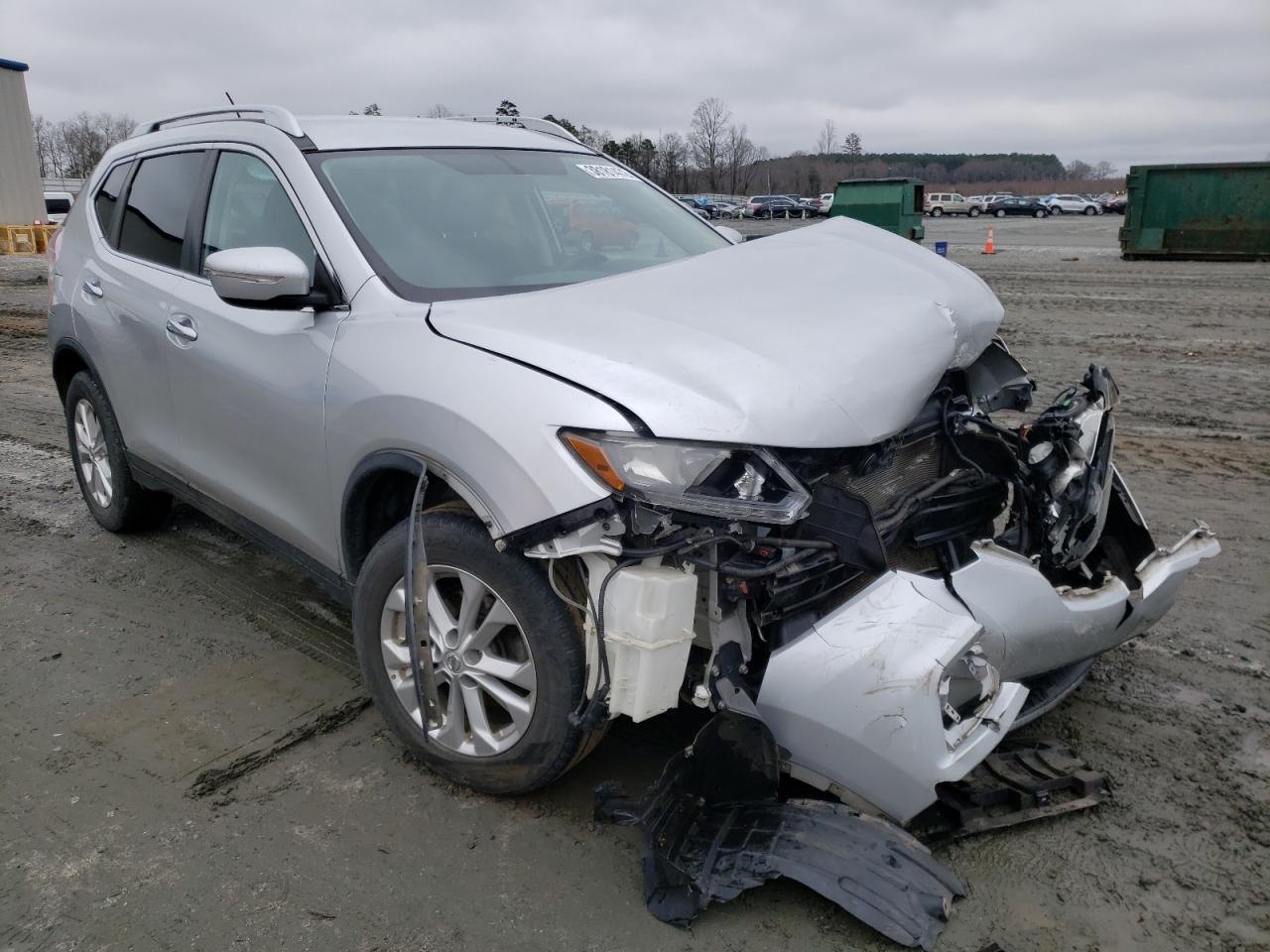 NISSAN ROGUE S 2015 with VIN KNMAT2MV6FP570145 - Photo from auction